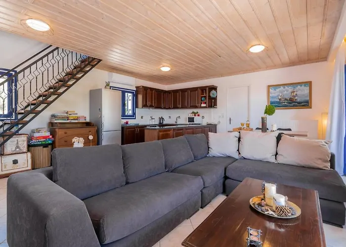 Armiriki With Sea Views, 50m From St Nikolaos Port Апартаменты Агиос-Николаос