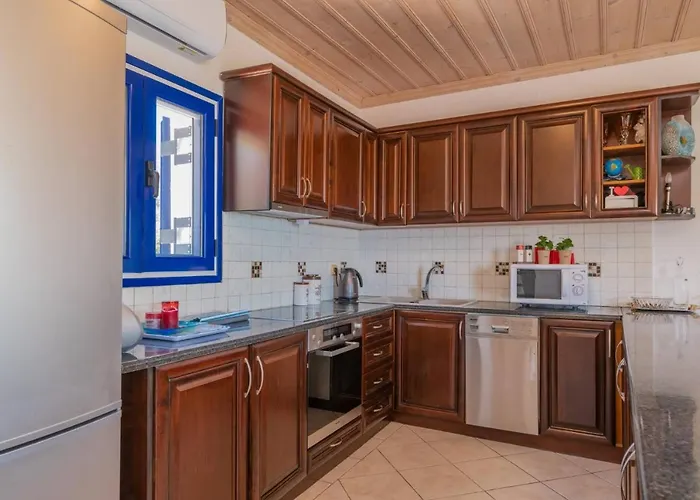 Апартаменты Armiriki With Sea Views, 50m From St Nikolaos Port *