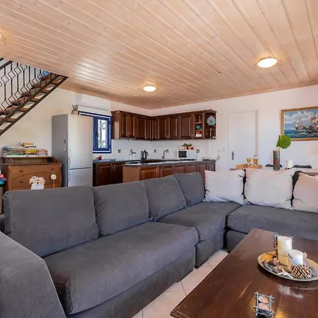 Armiriki With Sea Views, 50m From St Nikolaos Port Apartamento Agios Nikolaos (Zakynthos)