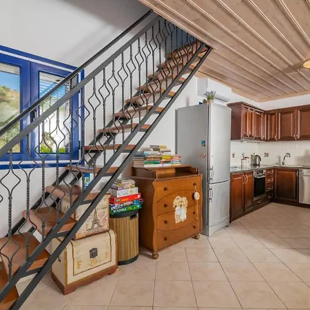 Armiriki With Sea Views, 50m From St Nikolaos Port Apartamento Agios Nikolaos (Zakynthos)