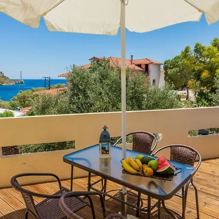 Armiriki With Sea Views, 50m From St Nikolaos Port *